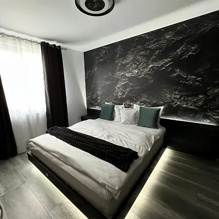 קלוז'-נאפוקה Lotus Apartaments מראה חיצוני תמונה