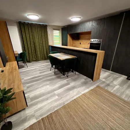 קלוז'-נאפוקה Lotus Apartaments מראה חיצוני תמונה